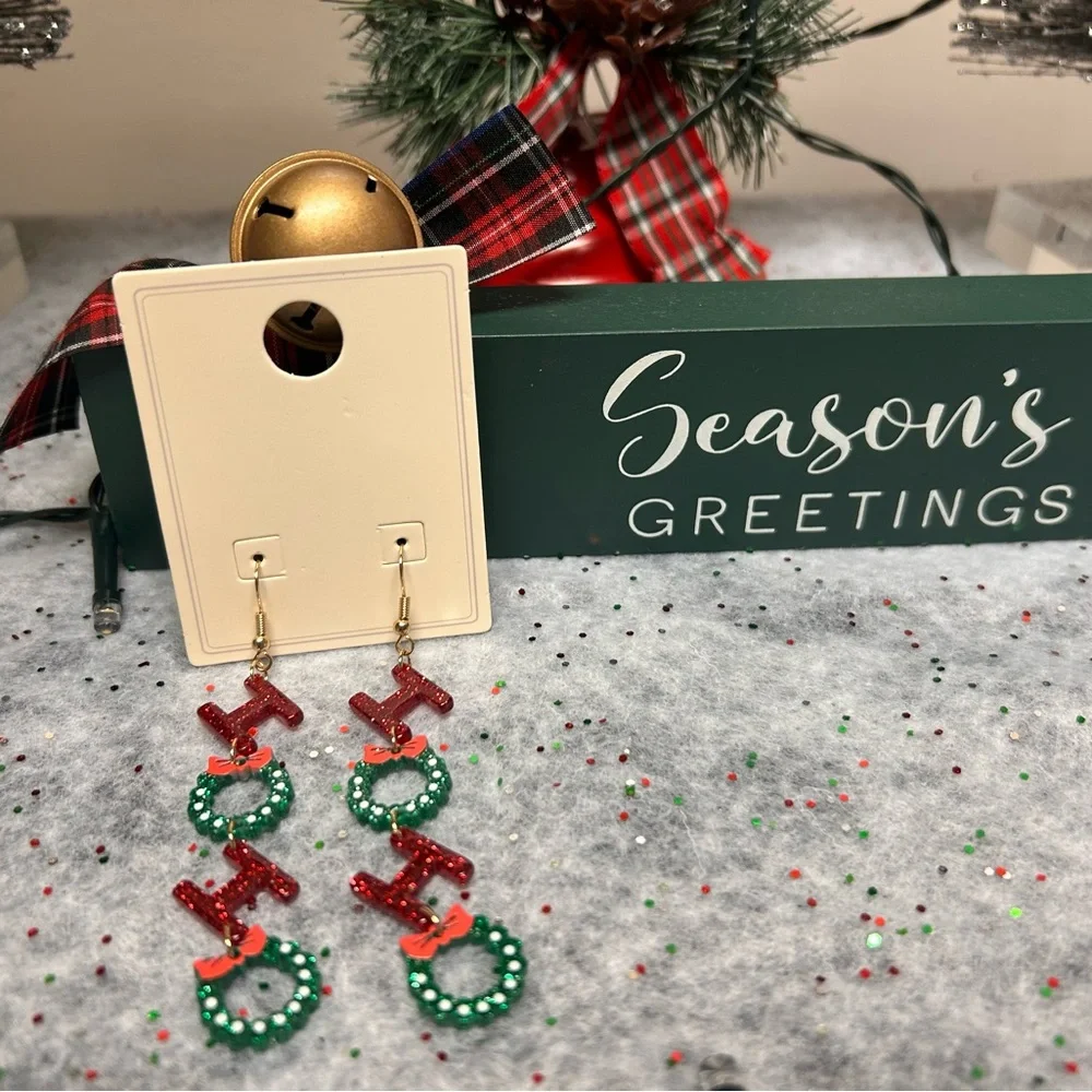 Ho Ho Festive Wreath Earrings - Picture 2 of 3